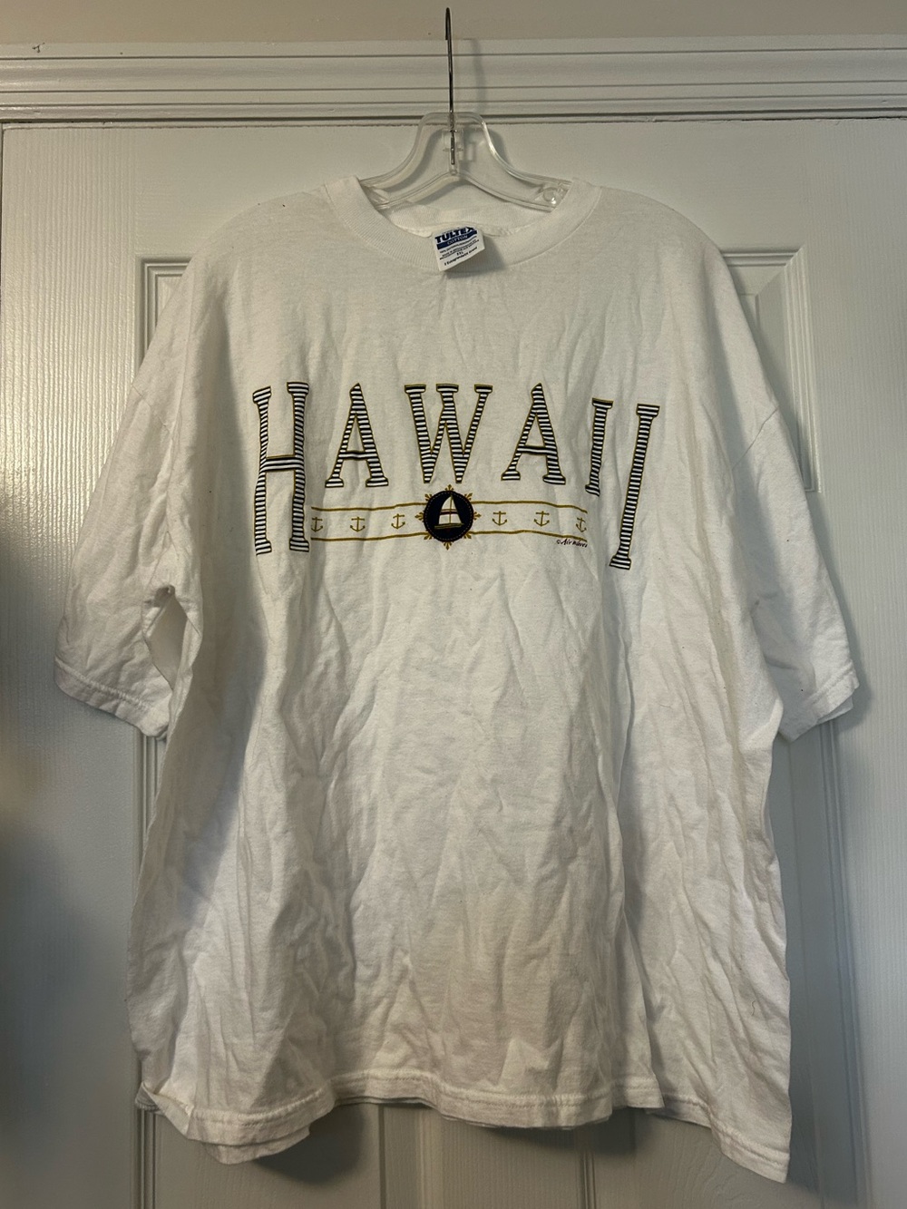 White Short-Sleeve Hawaii Shirt